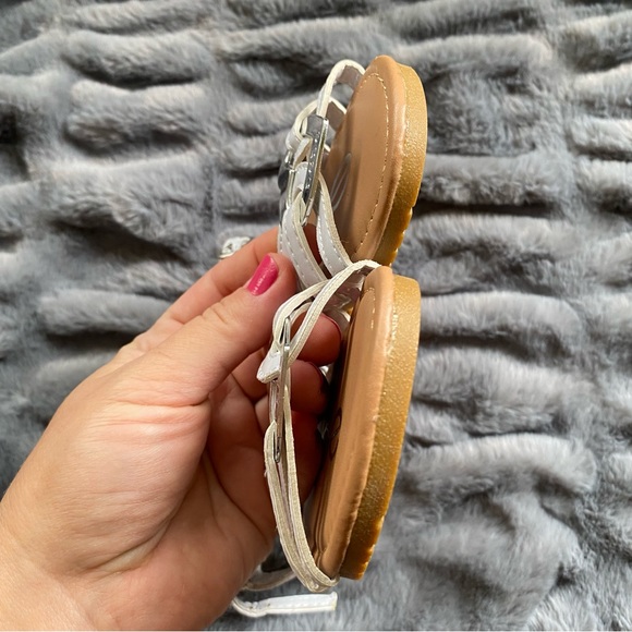 Bebe Toddler Heart Sandals - Picture 3 of 6